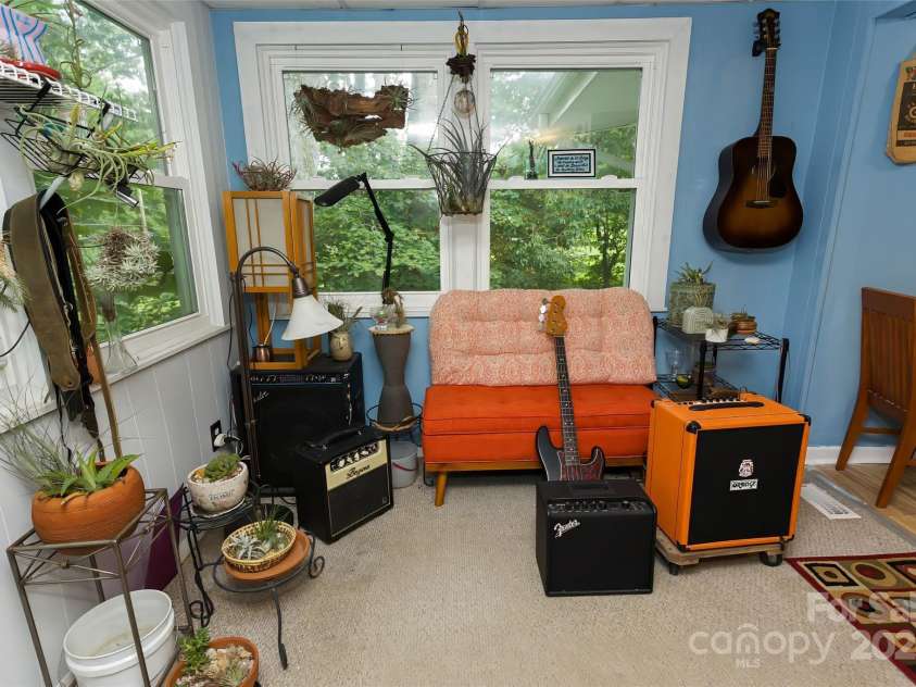 524 Clear Creek Road, Burnsville, NC 28714.  MLS# CAR4281347, YatesRealty ID 27476. 