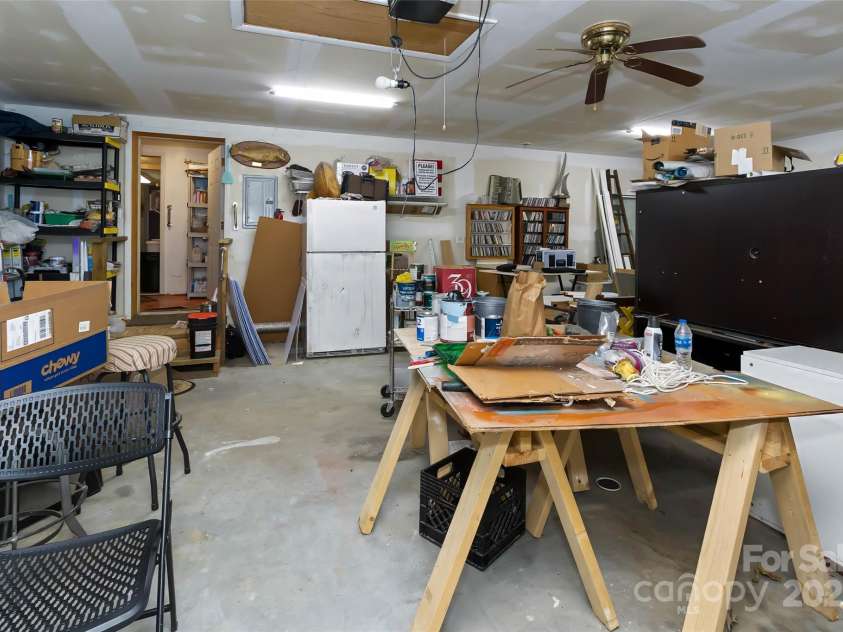 524 Clear Creek Road, Burnsville, NC 28714.  MLS# CAR4281347, YatesRealty ID 27476. 