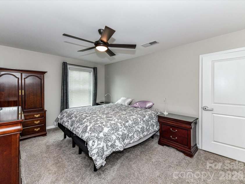 905 Pennington Drive, Lancaster, SC 29720.  MLS# CAR4384423, YatesRealty ID 27476. 