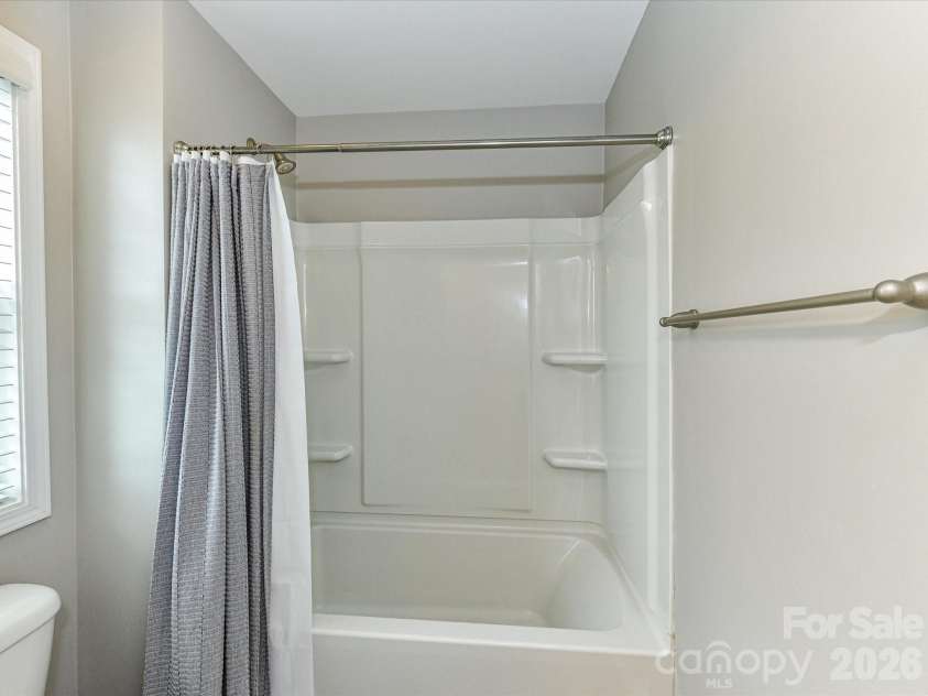 905 Pennington Drive, Lancaster, SC 29720.  MLS# CAR4384423, YatesRealty ID 27476. 