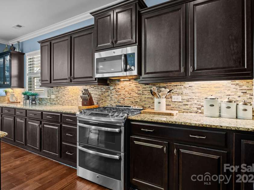 22103 Market Street, Cornelius, NC 28031.  MLS# CAR4276534, YatesRealty ID 27478. 