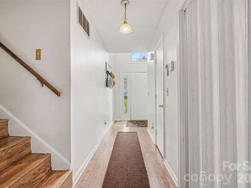 7944 Pawtuckett Road, Charlotte, NC 28214.  MLS# CAR4389168, YatesRealty ID 27478. 