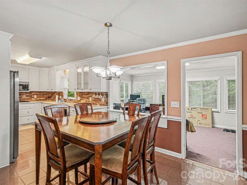 7944 Pawtuckett Road, Charlotte, NC 28214.  MLS# CAR4389168, YatesRealty ID 27478. 