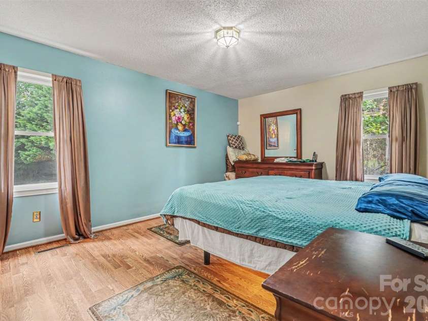 7944 Pawtuckett Road, Charlotte, NC 28214.  MLS# CAR4389168, YatesRealty ID 27478. 