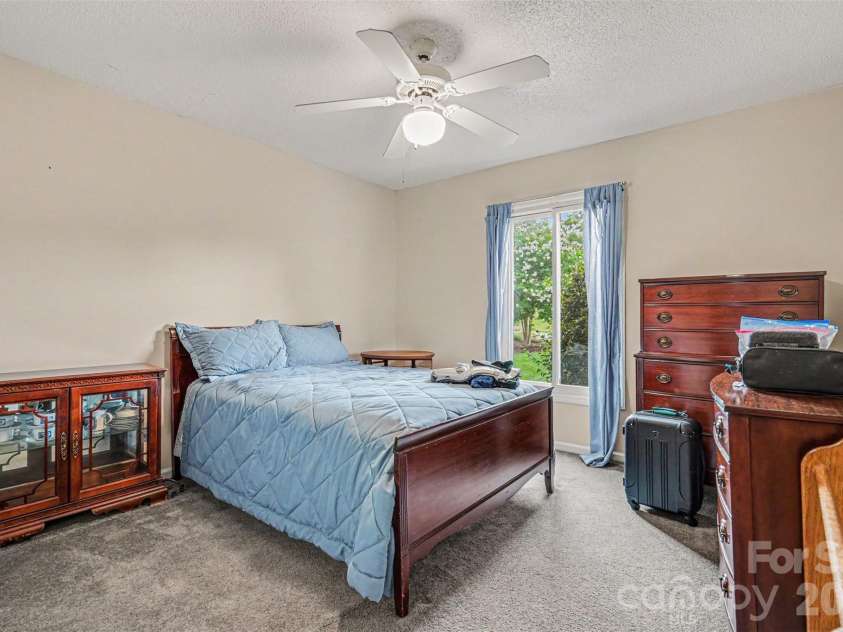 7944 Pawtuckett Road, Charlotte, NC 28214.  MLS# CAR4389168, YatesRealty ID 27478. 