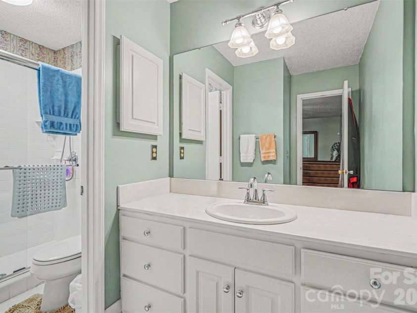 7944 Pawtuckett Road, Charlotte, NC 28214.  MLS# CAR4389168, YatesRealty ID 27478. 