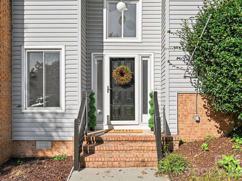 7944 Pawtuckett Road, Charlotte, NC 28214.  MLS# CAR4389168, YatesRealty ID 27478. 