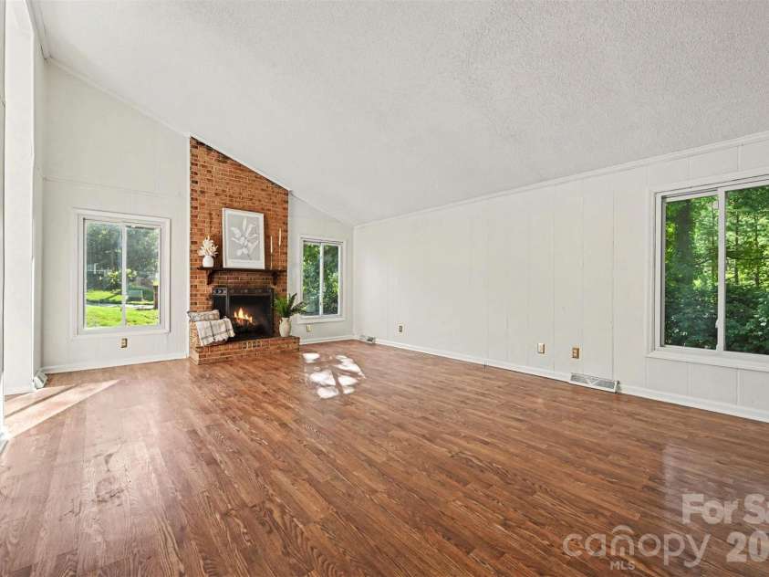 7944 Pawtuckett Road, Charlotte, NC 28214.  MLS# CAR4389168, YatesRealty ID 27478. 