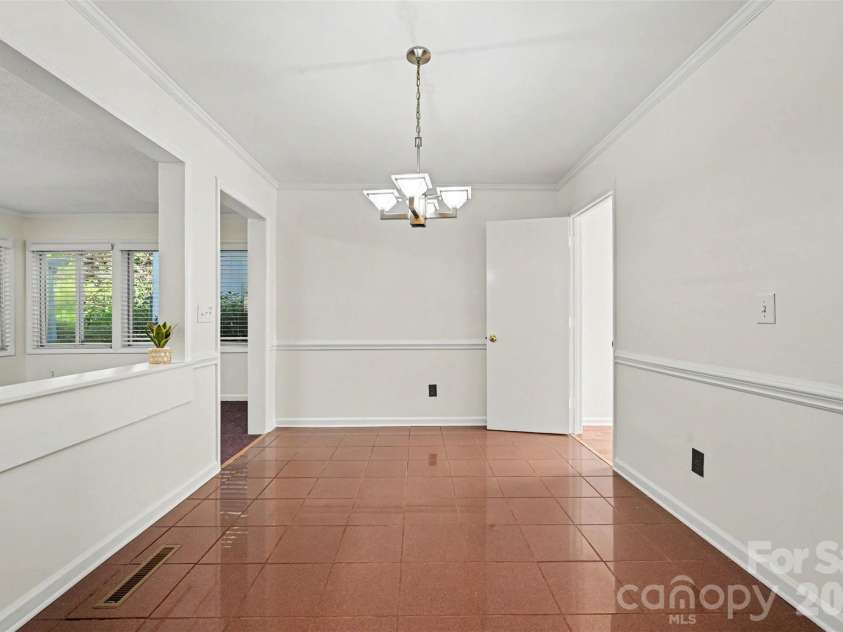 7944 Pawtuckett Road, Charlotte, NC 28214.  MLS# CAR4389168, YatesRealty ID 27478. 