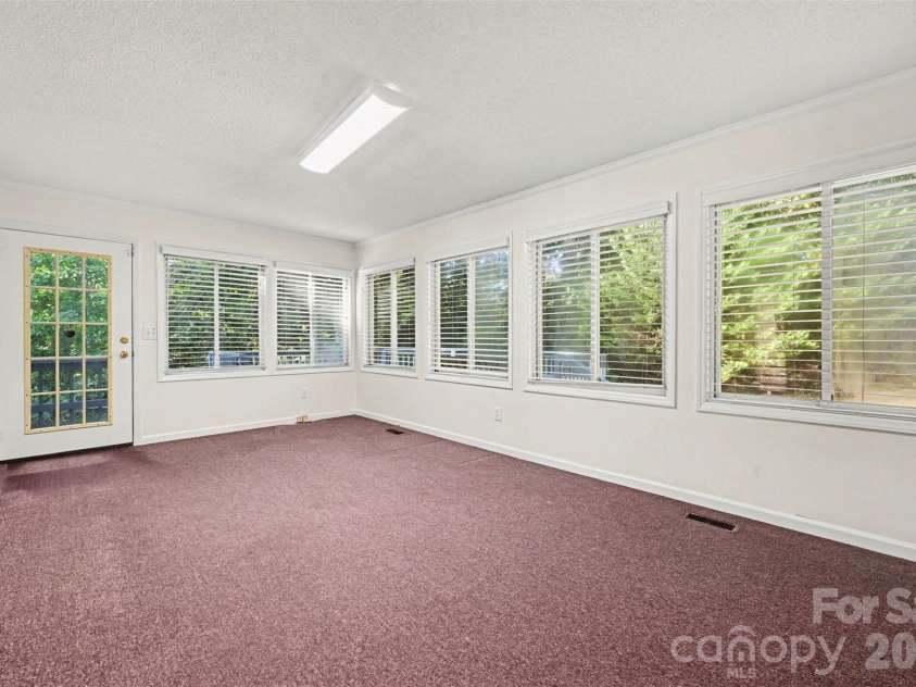7944 Pawtuckett Road, Charlotte, NC 28214.  MLS# CAR4389168, YatesRealty ID 27478. 