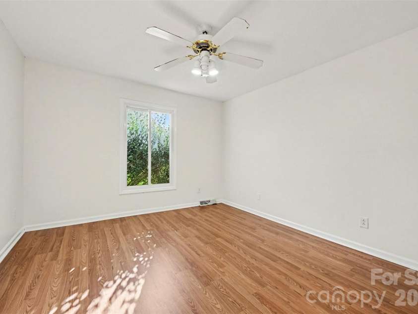 7944 Pawtuckett Road, Charlotte, NC 28214.  MLS# CAR4389168, YatesRealty ID 27478. 