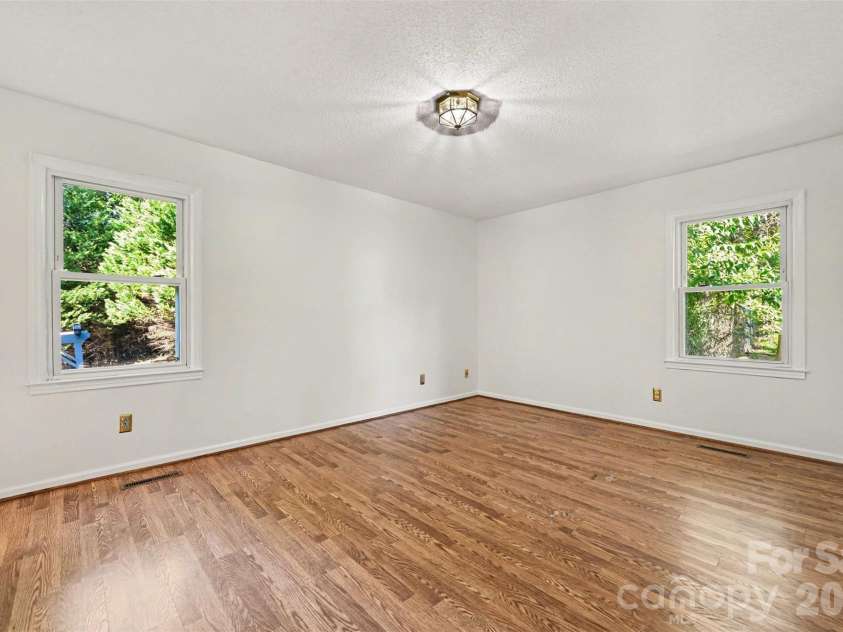 7944 Pawtuckett Road, Charlotte, NC 28214.  MLS# CAR4389168, YatesRealty ID 27478. 