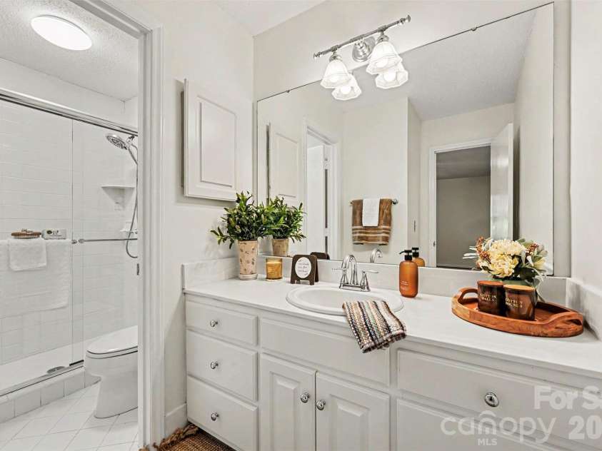 7944 Pawtuckett Road, Charlotte, NC 28214.  MLS# CAR4389168, YatesRealty ID 27478. 