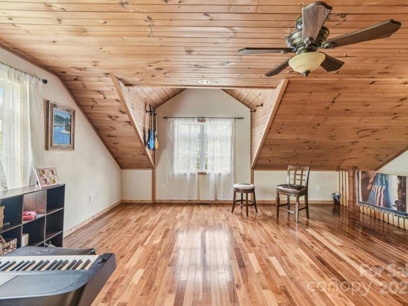 24 King Road, Waynesville, NC 28786.  MLS# CAR4267936, YatesRealty ID 2748. 