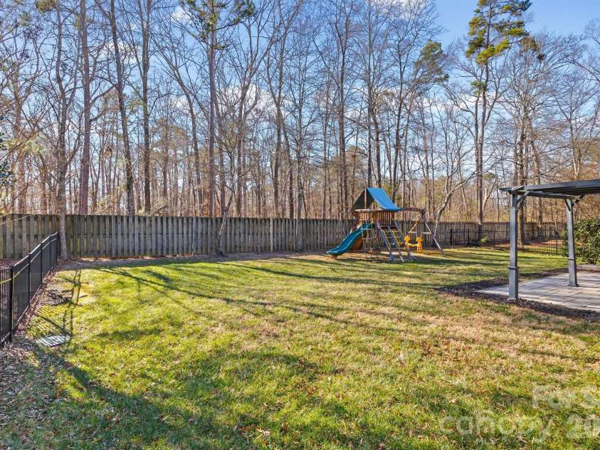 7038 Hyde Park Drive, Indian Trail, NC 28079.  MLS# CAR4336525, YatesRealty ID 2748. 