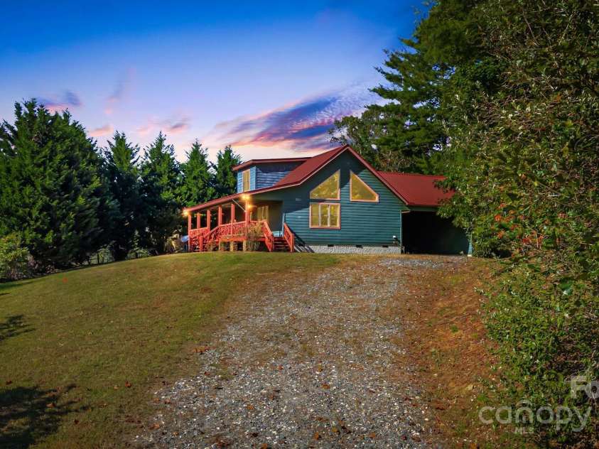 830 Windy River Ridge, Burnsville, NC 28714.  MLS# CAR4286144, YatesRealty ID 2748. 