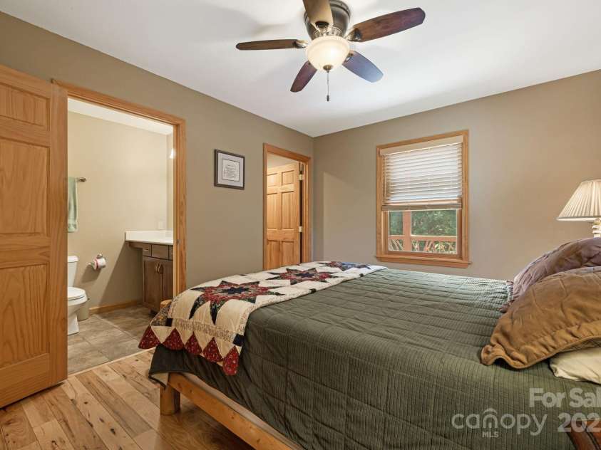 830 Windy River Ridge, Burnsville, NC 28714.  MLS# CAR4286144, YatesRealty ID 2748. 