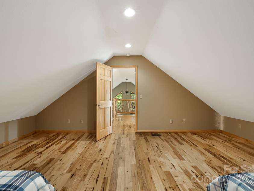 830 Windy River Ridge, Burnsville, NC 28714.  MLS# CAR4286144, YatesRealty ID 2748. 