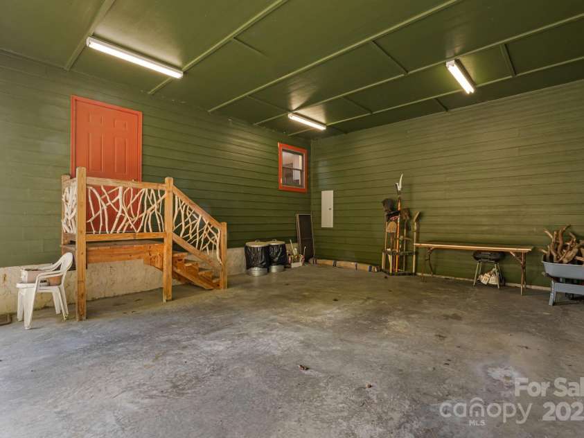 830 Windy River Ridge, Burnsville, NC 28714.  MLS# CAR4286144, YatesRealty ID 2748. 