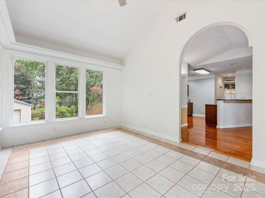 15139 Wiltshire Manor Drive, Charlotte, NC 28278.  MLS# CAR4279893, YatesRealty ID 27480. 