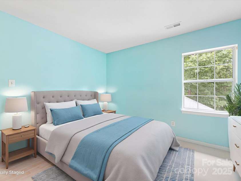 15139 Wiltshire Manor Drive, Charlotte, NC 28278.  MLS# CAR4279893, YatesRealty ID 27480. Virtually staged