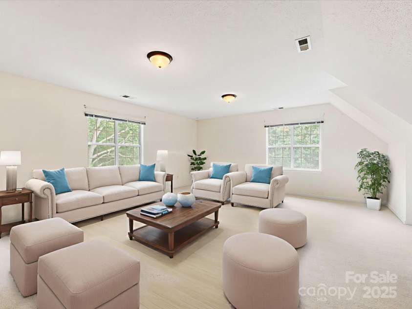 15139 Wiltshire Manor Drive, Charlotte, NC 28278.  MLS# CAR4279893, YatesRealty ID 27480. Virtually staged