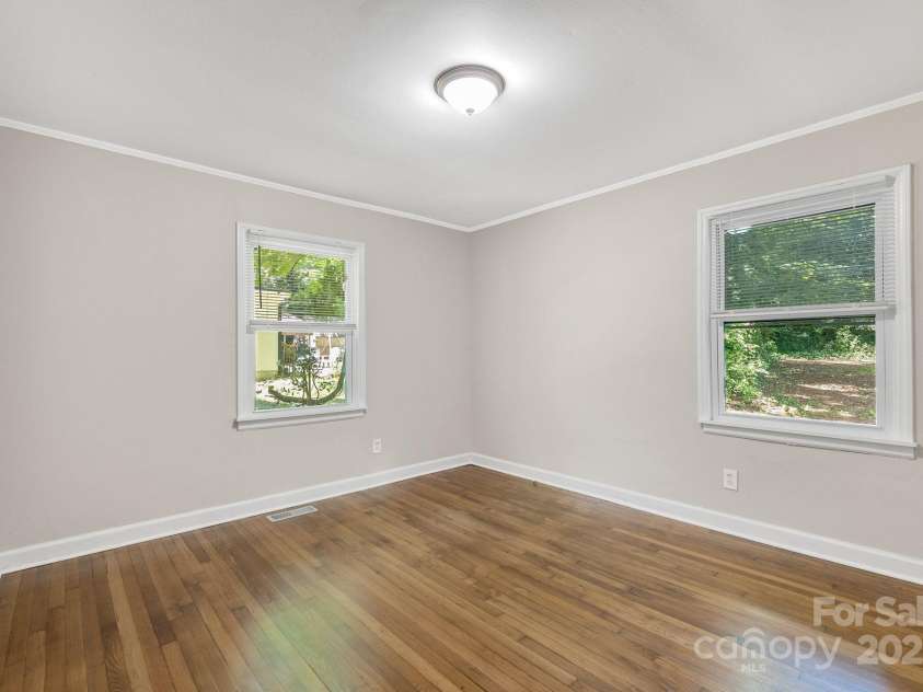 4413 Tillman Road, Charlotte, NC 28208.  MLS# CAR4271901, YatesRealty ID 27481. 