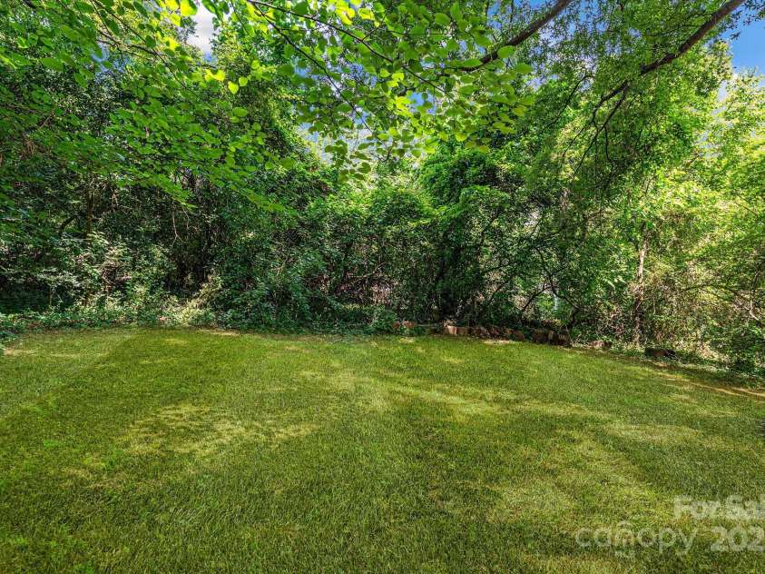 4413 Tillman Road, Charlotte, NC 28208.  MLS# CAR4271901, YatesRealty ID 27481. 