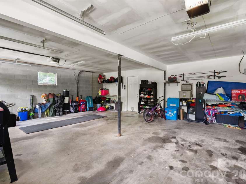 763 Bee Tree Road, Swannanoa, NC 28778.  MLS# CAR4387747, YatesRealty ID 27481. 