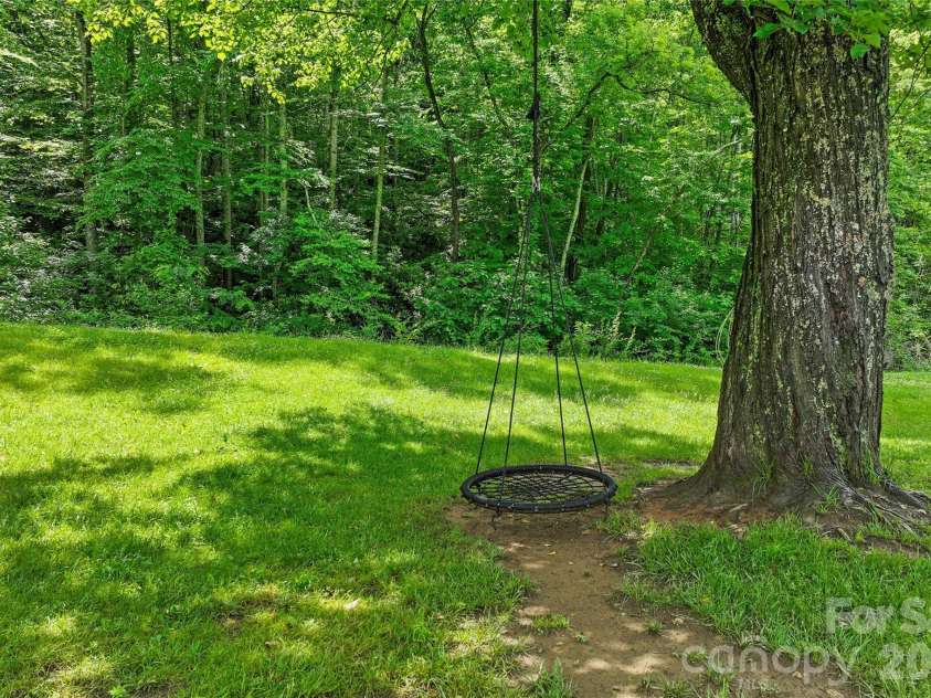 763 Bee Tree Road, Swannanoa, NC 28778.  MLS# CAR4387747, YatesRealty ID 27481. 