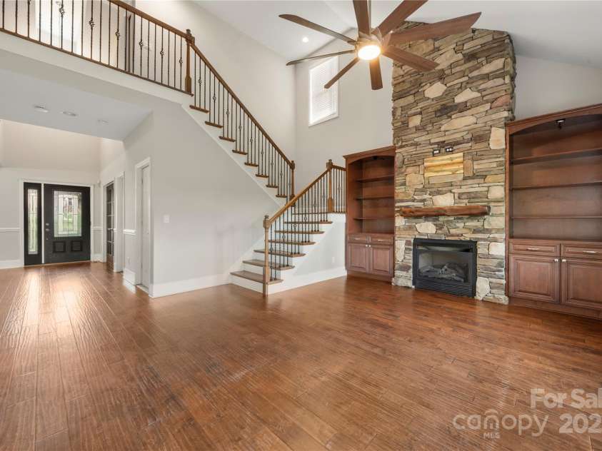 444 Snapdragon Drive, Clover, SC 29710.  MLS# CAR4250644, YatesRealty ID 27482. 