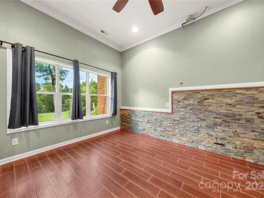 444 Snapdragon Drive, Clover, SC 29710.  MLS# CAR4250644, YatesRealty ID 27482. 