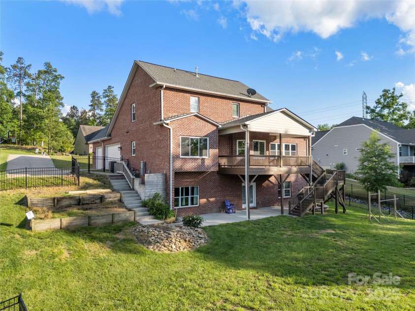 444 Snapdragon Drive, Clover, SC 29710.  MLS# CAR4250644, YatesRealty ID 27482. 