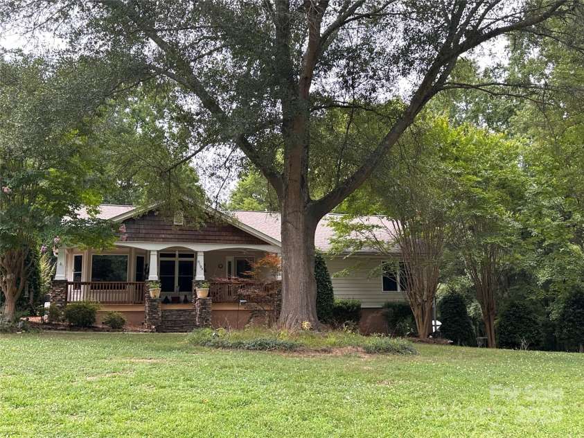 9199 Horseshoe Circle, Indian Land, SC 29707.  MLS# CAR4278527, YatesRealty ID 27483. 