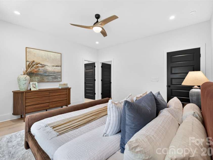 1910 Anderson Street, Charlotte, NC 28205.  MLS# CAR4387547, YatesRealty ID 27484. 
