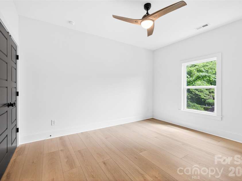 1910 Anderson Street, Charlotte, NC 28205.  MLS# CAR4387547, YatesRealty ID 27484. 