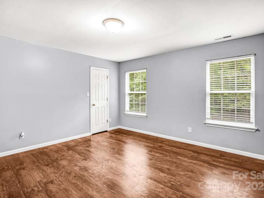 4412 Trillium Fields Drive, Charlotte, NC 28269.  MLS# CAR4274256, YatesRealty ID 27485. 