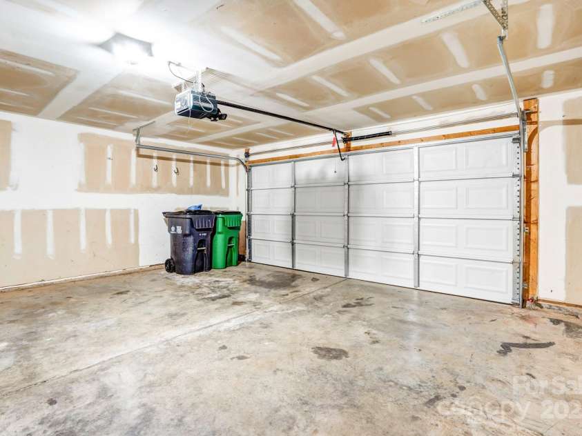 4412 Trillium Fields Drive, Charlotte, NC 28269.  MLS# CAR4274256, YatesRealty ID 27485. 