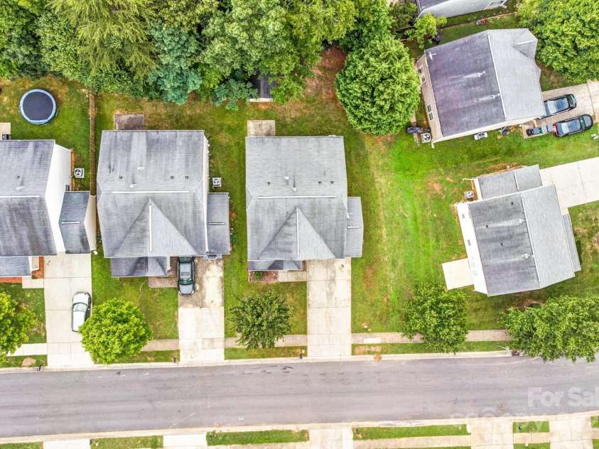 4412 Trillium Fields Drive, Charlotte, NC 28269.  MLS# CAR4274256, YatesRealty ID 27485. 