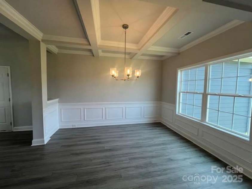 122 Swan Park Lane, Statesville, NC 28625.  MLS# CAR4266811, YatesRealty ID 27486. 