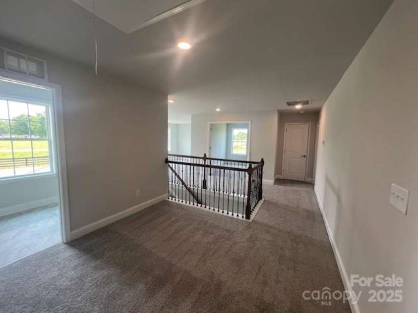 122 Swan Park Lane, Statesville, NC 28625.  MLS# CAR4266811, YatesRealty ID 27486. 