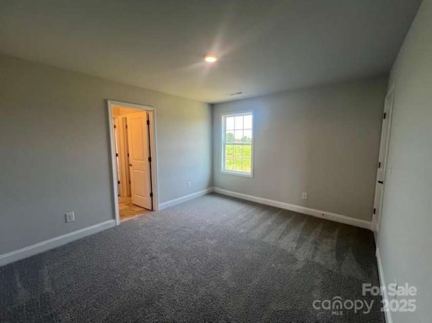 122 Swan Park Lane, Statesville, NC 28625.  MLS# CAR4266811, YatesRealty ID 27486. 