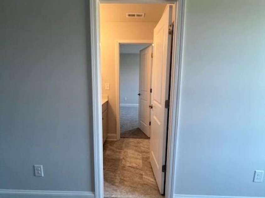 122 Swan Park Lane, Statesville, NC 28625.  MLS# CAR4266811, YatesRealty ID 27486. 