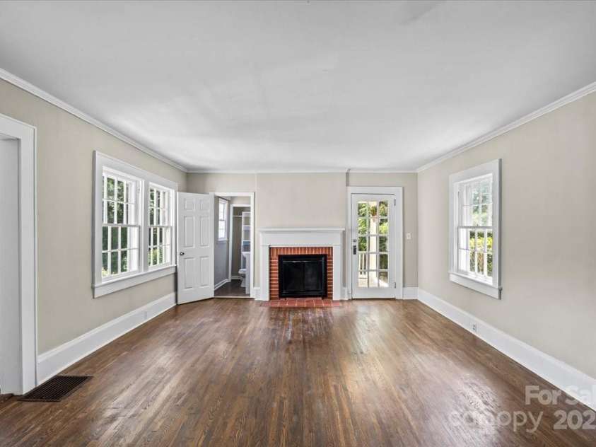 904 Edgewood Circle, Gastonia, NC 28052.  MLS# CAR4271349, YatesRealty ID 27487. 