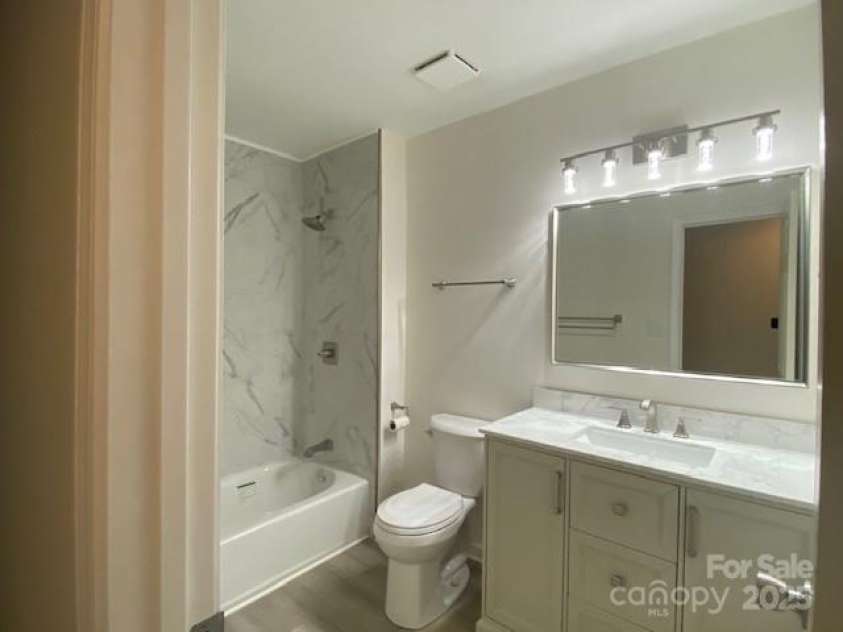 709 Falls Church Road, Charlotte, NC 28270.  MLS# CAR4275080, YatesRealty ID 27488. Bath 1, Vanity with marble top