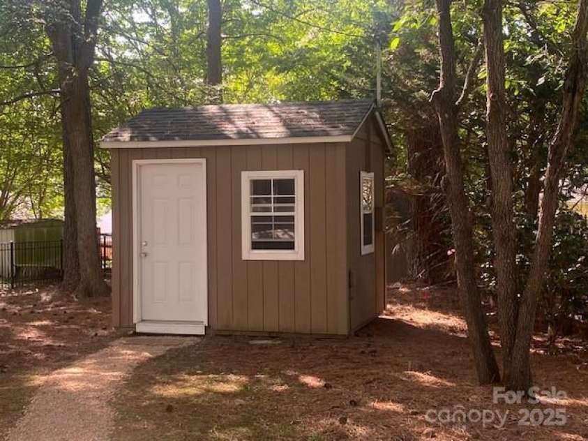 709 Falls Church Road, Charlotte, NC 28270.  MLS# CAR4275080, YatesRealty ID 27488. Outbuilding with Electric