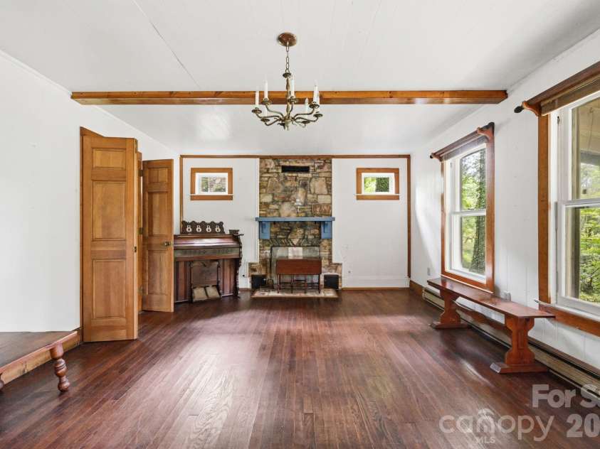 71 Warrior Road, Newland, NC 28657.  MLS# CAR4389465, YatesRealty ID 27488. 