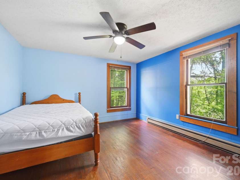 71 Warrior Road, Newland, NC 28657.  MLS# CAR4389465, YatesRealty ID 27488. 