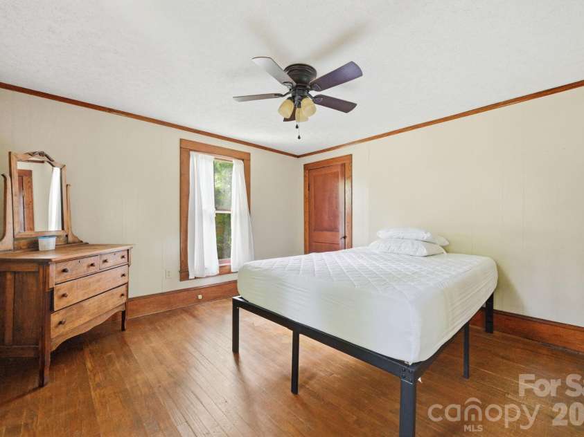 71 Warrior Road, Newland, NC 28657.  MLS# CAR4389465, YatesRealty ID 27488. 