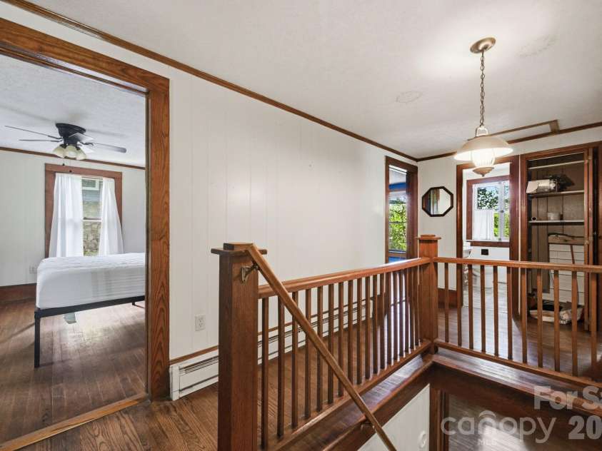 71 Warrior Road, Newland, NC 28657.  MLS# CAR4389465, YatesRealty ID 27488. 